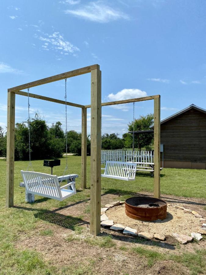 City On A Hill At Spring Creek Fredericksburg Exterior foto